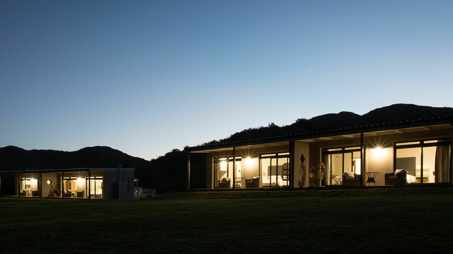 Oudtshoorn Game Lodge Images Wildehondekloof Game Reserve